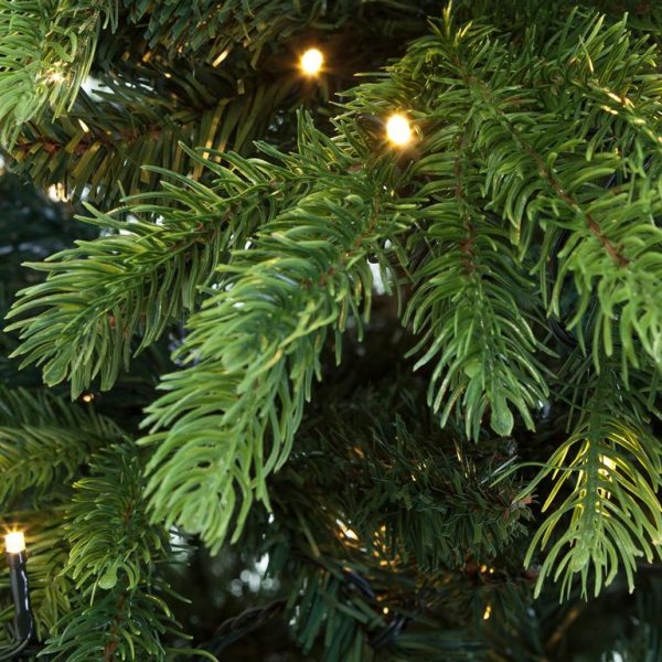 Kerstboom Excellent Trees® Led Kalmar 150 cm met 210 lampjes