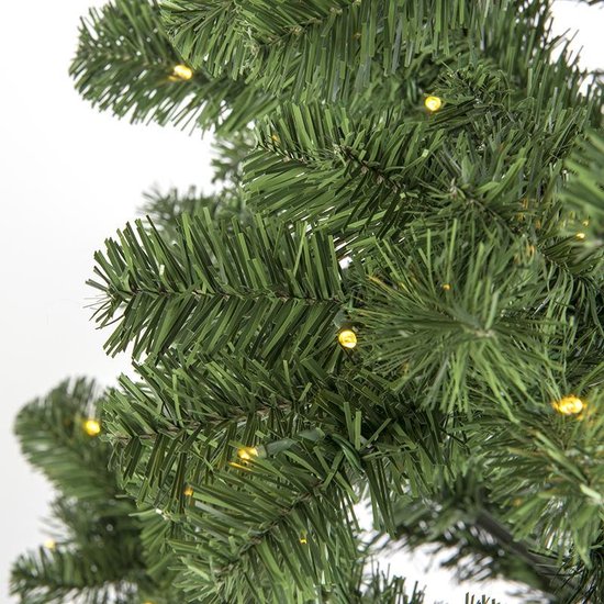 Everlands Imperial pine Kunstkerstboom - 180 cm hoog - Met verlichting met twinkel functie
