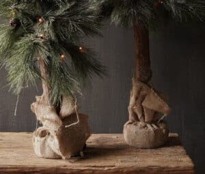 Kunstkerstboom op stam